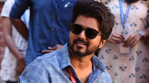 அரசியல் அவதூறு மீம்ஸ் வெளியிட்டால் கடும் நடவடிக்கை: இயக்கத்தினரைக் கட்டுப்படுத்தும் விஜய்