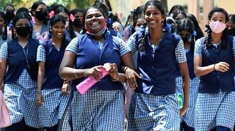 அரசுப் பள்ளி மாணவர்களுக்கு 7.5% இடஒதுக்கீடு வழங்கும் தமிழக அரசின் சட்டம் செல்லும் - உயர் நீதிமன்ற தீர்ப்பு முழு விவரம்