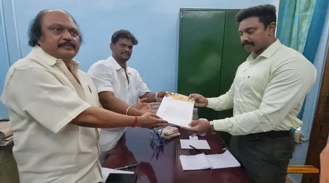 சிபிசிஐடியில் புகார் தரும் திமுக எம்எல்ஏக்கள் சம்பத், அனிபால் கென்னடி.