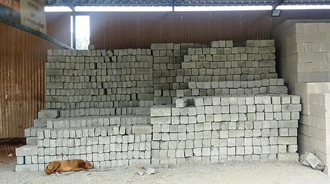 'சமவெளிப்பகுதிகளை விட இரண்டு மடங்கு' - கட்டுமான பொருட்கள் விலை அதிகரிப்பால் நீலகிரி தொழிலாளர்கள் வேலையிழப்பு