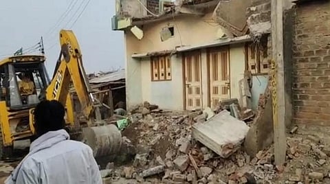 ம.பி. ராம நவமி ஊர்வலத்தில் கற்களை வீசியவர்களின் ஆக்கிரமிப்பு வீடுகள் இடிப்பு