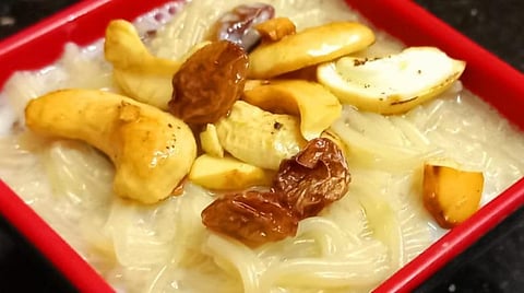 தலைவாழை: தமிழ்ப் புத்தாண்டு விருந்து - சேமியா பால் பாயசம்