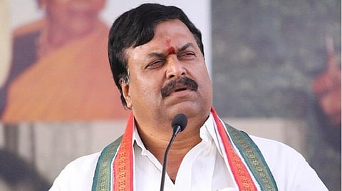 குடும்பத்துக்காக பாடுபடும் தமிழகம், மேற்கு வங்க அரசுகள்: பாஜக மாநில இணை பொறுப்பாளர் விமர்சனம்