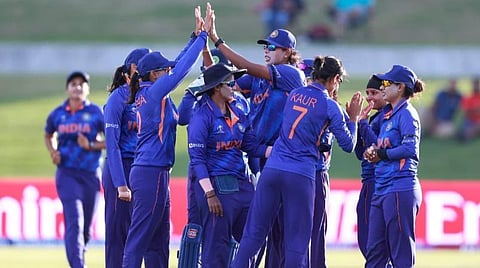 'ஆண்களின் ஜெர்ஸியே பெண்களுக்கும்' - இந்திய மகளிர் கிரிக்கெட் நிலை குறித்து பிசிசிஐ நிர்வாகி வேதனை