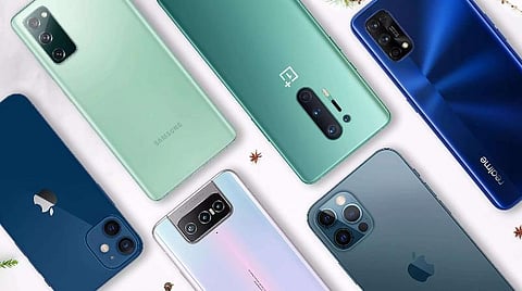 ரெட்மி 10A டு மோட்டோ ஜி22: இந்தியாவில் புதிதாக அணிவகுக்கும் ஸ்மார்ட்போன்கள் | சிறப்பு அம்சங்கள்