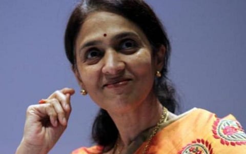 என்எஸ்இ முன்னாள் சிஇஓ சித்ரா ராமகிருஷ்ணா மீது சிபிஐ குற்றப்பத்திரிகை தாக்கல்