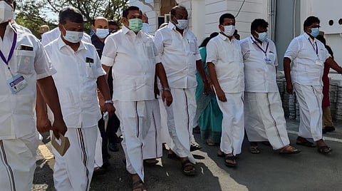 மாவட்டச் செயலாளர்களுக்கே மீண்டும் வாய்ப்பு - கண்துடைப்பா அதிமுக அமைப்பு தேர்தல்?