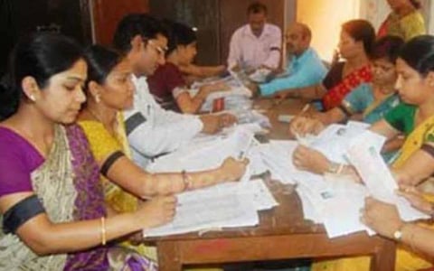 3,600 ஆசிரியர்கள் ஊதியம் பெற முடியாமல் தவிப்பு