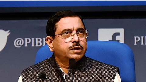 போலி ஜோதிடராக மாறிவிட்டார் ராகுல்: மத்திய அமைச்சர் பிரகலாத் குற்றச்சாட்டு