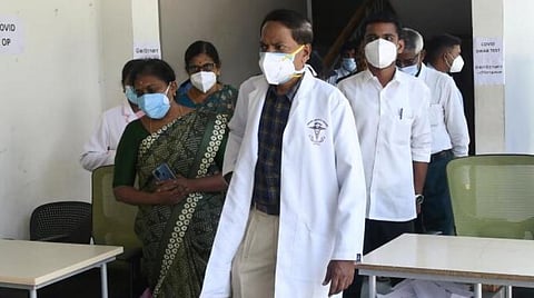 மதுரை அரசு மருத்துவக் கல்லூரி டீன் ஆக மீண்டும் ரத்தினவேலுவை பணியமர்த்துக: அரசு மருத்துவர்கள் சங்கம் அடுக்கும் காரணங்கள்