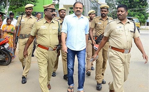 பேரறிவாளன் விடுதலை கோரிய வழக்கு: மத்திய அரசுக்கு உச்ச நீதிமன்றம் கேள்வி