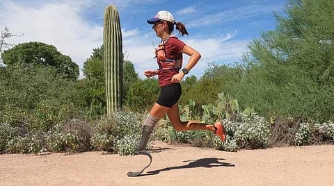 சாதனை| செயற்கைக் காலுடன் 104 நாட்களில் 104 மாரத்தான்கள்!