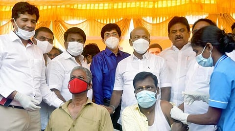 2-வது டோஸ் விடுபட்டோருக்கு கரோனா தடுப்பூசி செலுத்த 1600 குழுக்கள்: சென்னை மாநகராட்சி நடவடிக்கை
