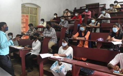 இருபாலர் வகுப்புகளுக்கு ஏன் இந்தத் தயக்கம்?