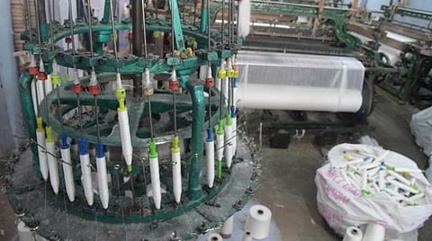 பனியன், உள்ளாடைகளின் விலை 15% உயர்வு: திருப்பூர் சைமா கூட்டத்தில் முடிவு