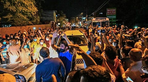 தீவிரமடையும் மாணவர்கள் போராட்டம்: இலங்கையில் மீண்டும் அவசர நிலை அமல்