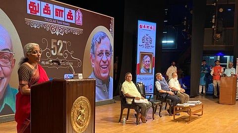 இந்தியை கற்றுக் கொள்ளாதே என்ற திராவிடத்தால் எனது தனிமனித அதிகாரத்தை குறைத்தீர்கள்: துக்ளக் நிகழ்வில் நிர்மலா சீதாராமன் பேச்சு