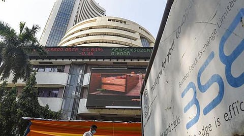 இந்திய பங்குச்சந்தைகள் கடும் சரிவு: உலகை உலுக்கும் பணவீக்க அச்சம்