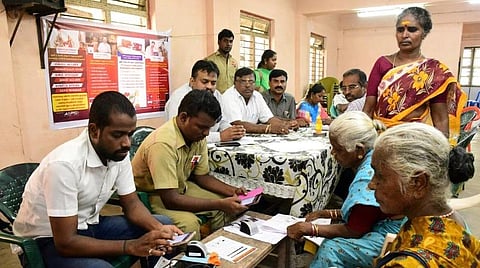 படம்: சி.வெங்கடாசலபதி