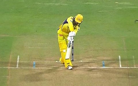 CSK vs MI | மின்தடை காரணமாக DRS ரிவ்யூ தற்காலிகமாக நிறுத்தம்; விக்கெட்டை பறிகொடுத்த கான்வே