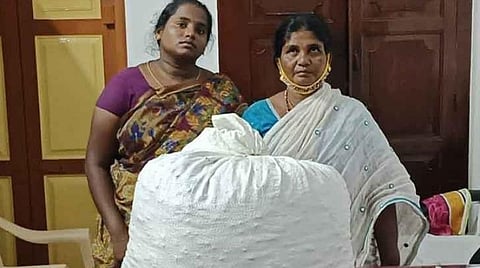 வேலூர் | கஞ்சா கடத்திய பெண்கள் கைது