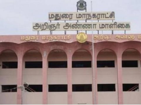 மதுரை மாநகராட்சியில் ‘பவர்’ இழக்கும் அதிமுக: திமுகவினருடன் நெருக்கம் காட்டும் கவுன்சிலர்களால் பின்னடைவு