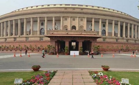 100 நாள் வேலை திட்டத்தில் மாற்றுத் திறனாளிகள் 4 மணி நேரம் பணியாற்றினால் முழு ஊதியம்: தமிழகத்தின் தனித்துவ செயல்பாட்டுக்கு மத்திய அரசு பாராட்டு