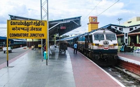 கோவை | ரயிலில் இருந்து வீசி குழந்தை கொலை? - மனைவியை தாக்கிவிட்டு தப்பிய கணவரிடம் விசாரணை