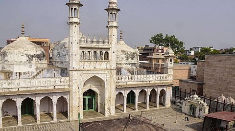 கியான்வாபி மசூதியில் மே 6, 7 -ம் தேதி நடந்த களஆய்வு - வாரணாசி நீதிமன்றத்தில் அறிக்கை சமர்ப்பித்தார் மிஸ்ரா