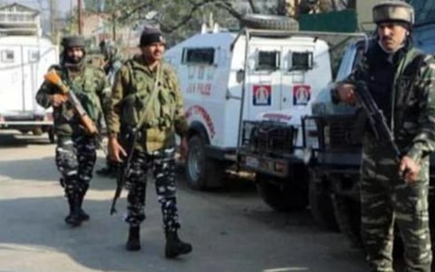 பாகிஸ்தான் பெண் உளவாளிக்கு ரகசிய தகவல் அளித்த வீரர் கைது