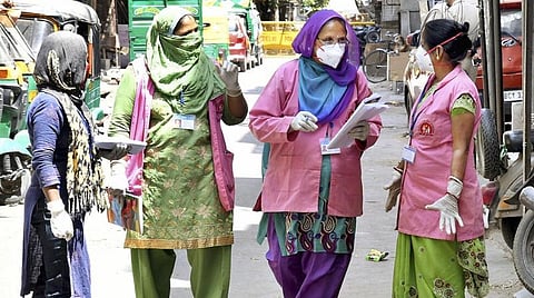 உலக சுகாதார நிறுவன விருது பெற்ற ஆஷா பணியாளர்களுக்கு பிரதமர் பாராட்டு