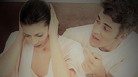 தவறு + தவறு = சரி - ‘Whataboutism’ விவாத யுக்தி பற்றி தெரியுமா?