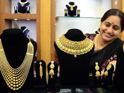 தங்கம் விலை கணிசமாக குறைவு: இன்றைய நிலவரம் என்ன?