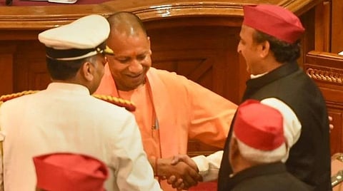 பேரவையில் அநாகரீகமாக பேச கூடாது - அகிலேஷ் யாதவுக்கு ஆதித்யநாத் அறிவுரை