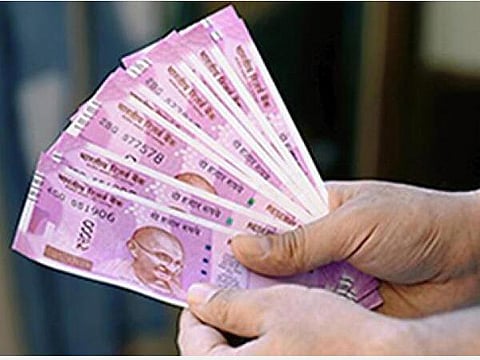 காணாமல் போகும் ரூ.2000 நோட்டு: புழக்கத்தில் 1.6% ஆக குறைந்தது