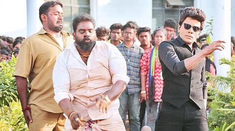 10 நாயகிகள், பிரமாண்ட விழா - லெஜண்ட் சரவணனின் ‘தி லெஜண்ட்’ படத்தின் புதிய அப்டேட்