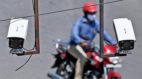 யாரும் கவனிக்கவில்லை என சாலை விதியை மீற வேண்டாம் விதிமீறல்கள் பதிவு செய்யப்பட்டு அபராதம் விதிக்கப்படும்: போக்குவரத்து காவல் கூடுதல் ஆணையர் எச்சரிக்கை