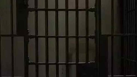 மாணவிக்கு பாலியல் தொல்லை: சேலம் தனியார் பள்ளி ஆசிரியருக்கு 5 ஆண்டு சிறை தண்டனை