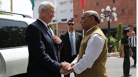 அரசுமுறை பயணமாக இந்தியா வருகை - ராஜ்நாத் சிங்குடன் இஸ்ரேல் அமைச்சர் சந்திப்பு