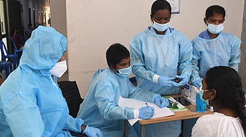 நாட்டில் மீண்டும் அதிகரிக்கும் கரோனா - புதிதாக 3,712 பேருக்கு தொற்று