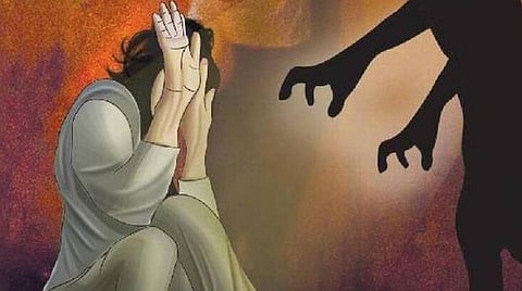 17 வயது ஹைதராபாத் சிறுமிக்கு பாலியல் வன்கொடுமை - எம்எல்ஏ மகன் உட்பட 5 சிறார் மீது புகார்