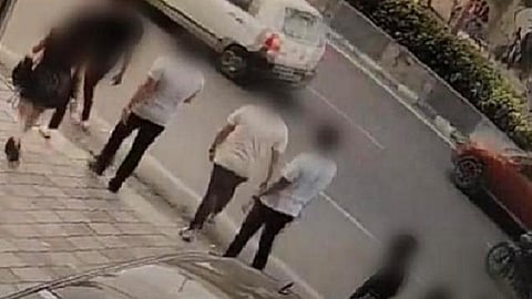 ஹைதராபாத் சிறுமி பாலியல் வன்கொடுமை: பள்ளி முதல் பார்ட்டி வரை - நடந்தது என்ன?