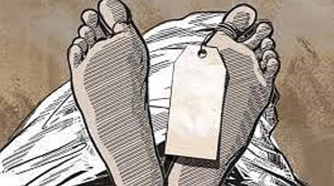 கடலில் மூழ்கி பாலிடெக்னிக் மாணவர் உயிரிழப்பு; மெரினாவில் குளித்த ஆந்திர மாணவர் மாயம்