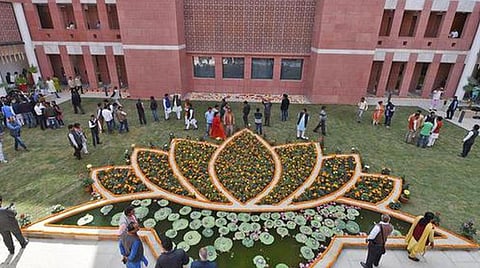 பாஜகவின் நன்கொடை 79% குறைந்தது