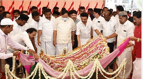 காயிதே மில்லத் பிறந்தநாள்: முதல்வர் மரியாதை