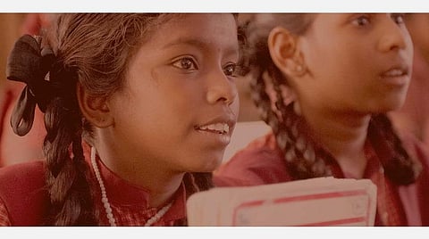 அரசு பள்ளி மாணவிகளுக்கு ரூ.1,000 உதவித்தொகை: விண்ணப்பிக்க பிரத்யேக இணையதளம், செல்போன் செயலி