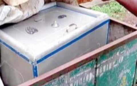 மதுரை அடகு கடையில் லாக்கர் திருட்டு: பூட்டை உடைக்க முடியாததால் குப்பையில் வீசிய கும்பல்