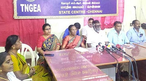 தேர்தல் வாக்குறுதிகளை நிறைவேற்றக் கோரி தொடர் போராட்டம்; ஆக.23-ல் கோட்டை நோக்கி பேரணி: தமிழ்நாடு அரசு ஊழியர் சங்கம்