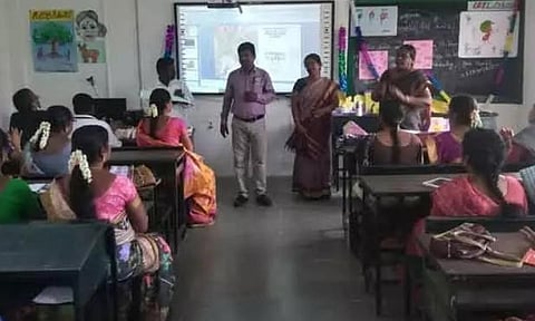 ‘எண்ணும், எழுத்தும்’ திட்டத்தின் கீழ் ஆசிரியர்களுக்கு பயிற்சி முகாம்