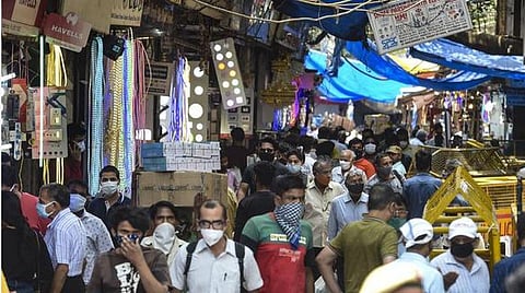 உலக அளவில் கரோனா குறைந்து வருகிறது: உலக சுகாதார நிறுவனம்